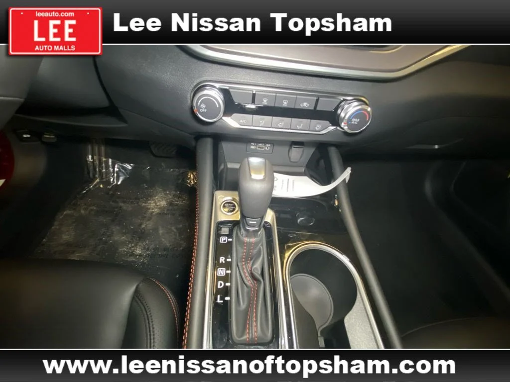 Used 2024 Scarlet Ember Nissan 2.5 SR image 12