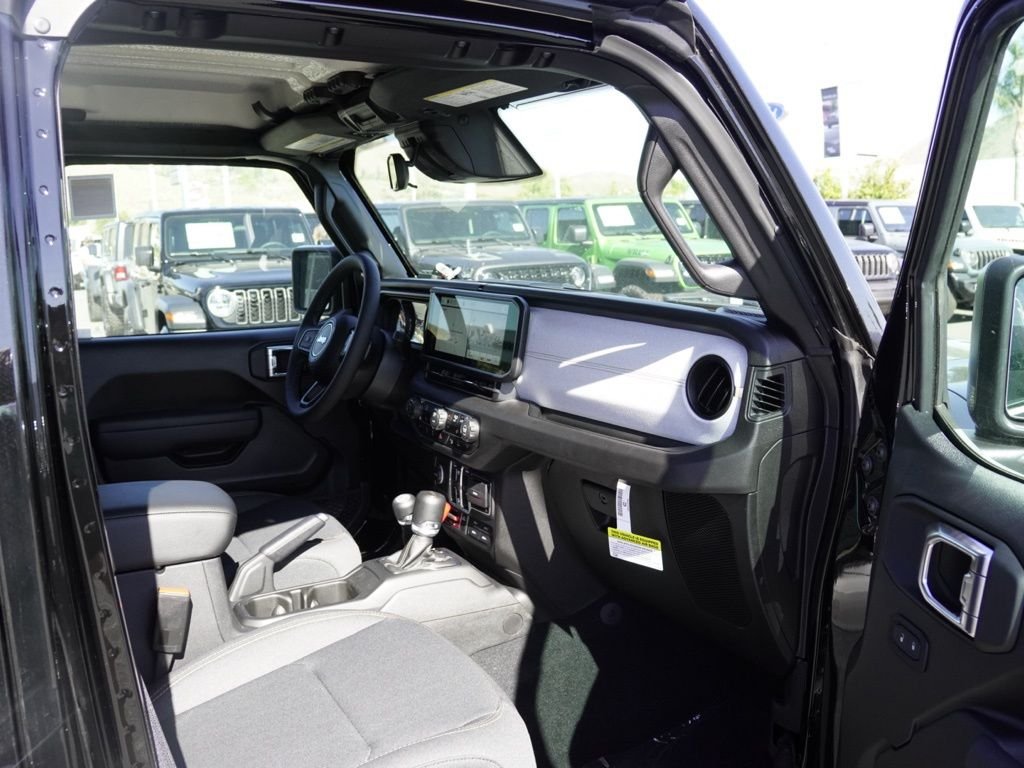 New 2026 Black Clear-Coat Exterior Paint Jeep Willys image 20