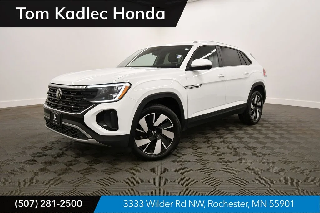 2025 Volkswagen Atlas Cross Sport SE w/Tech