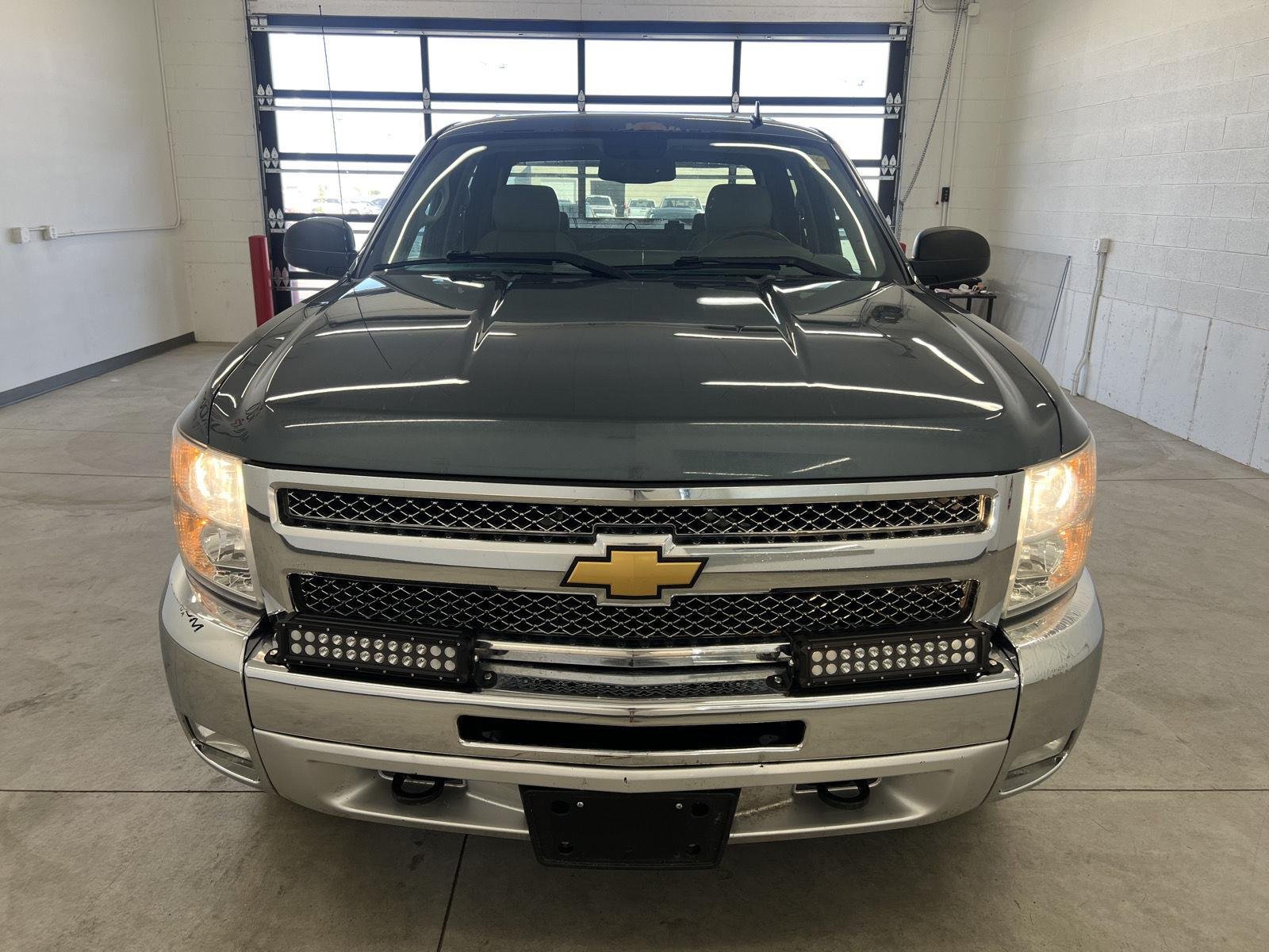 Used 2013 Blue Granite Metallic Chevrolet LT image 12