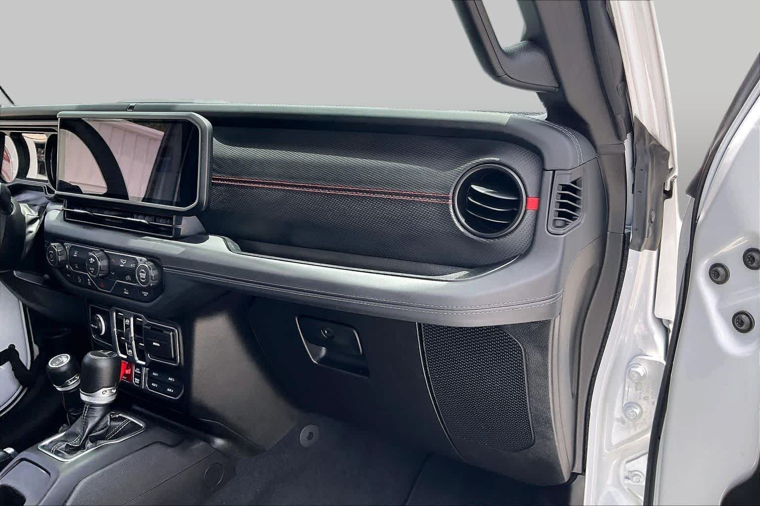 Used 2026 Bright White Clearcoat Jeep Rubicon image 17