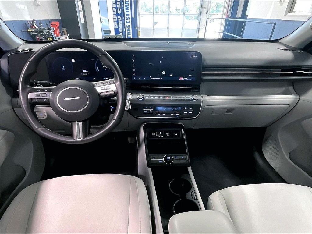 Used 2024 Green Hyundai SEL image 22