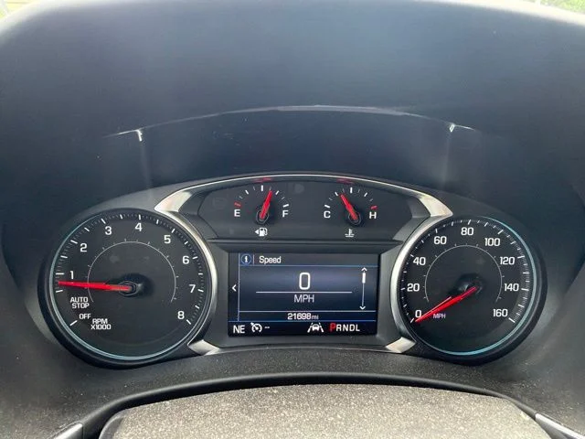 Used 2024 White Chevrolet LT image 12