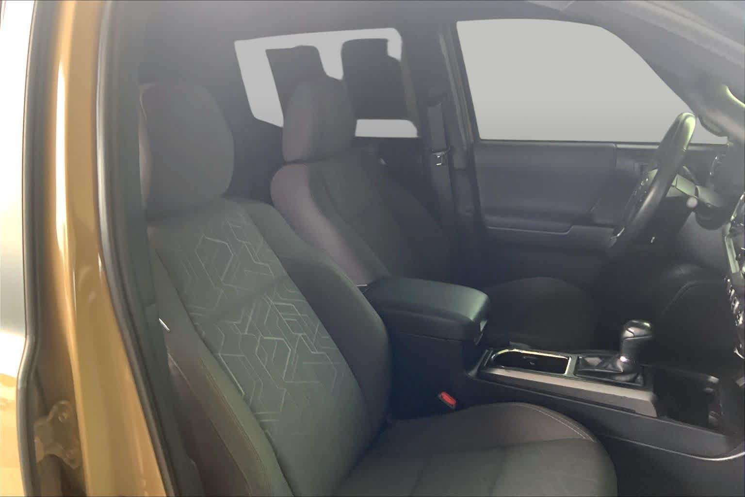 Used 2018 Quicksand Toyota TRD Sport image 9