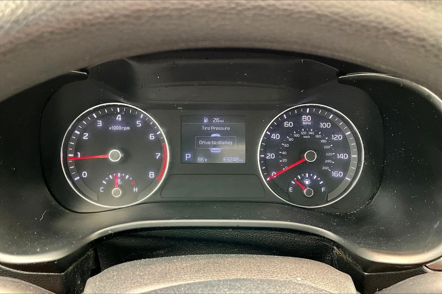 Used 2021 White Kia LXS image 9