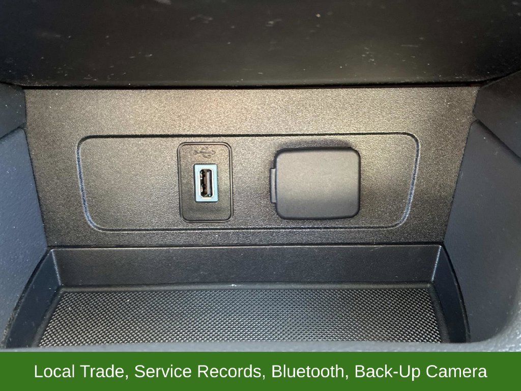 Used 2017 Black Ford SE image 28