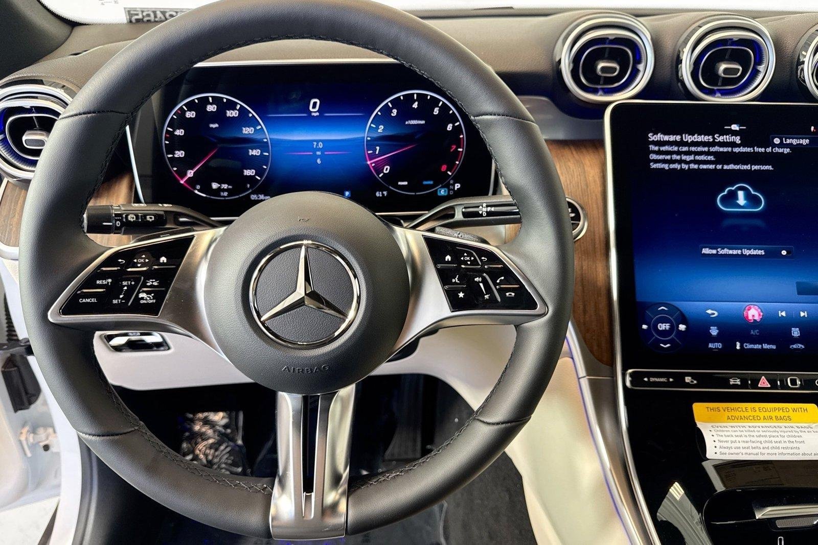 New 2026 Polar White Mercedes-Benz GLC 300 image 11