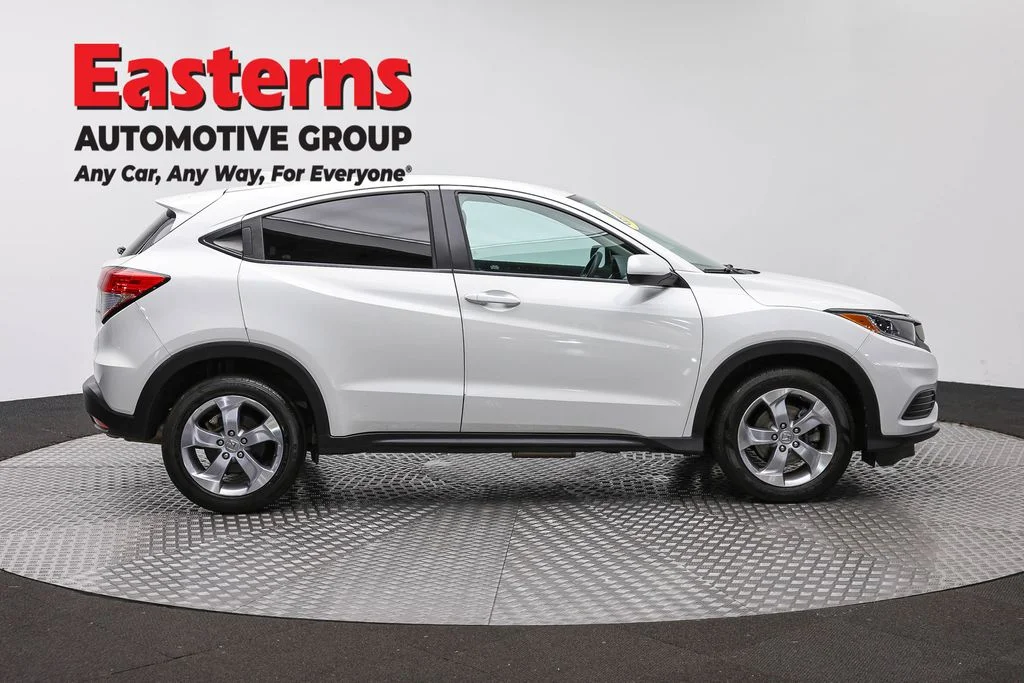 Used 2022 White Honda LX image 4