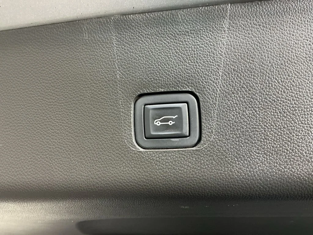 Certified Used 2022 Silver Chevrolet LT image 14