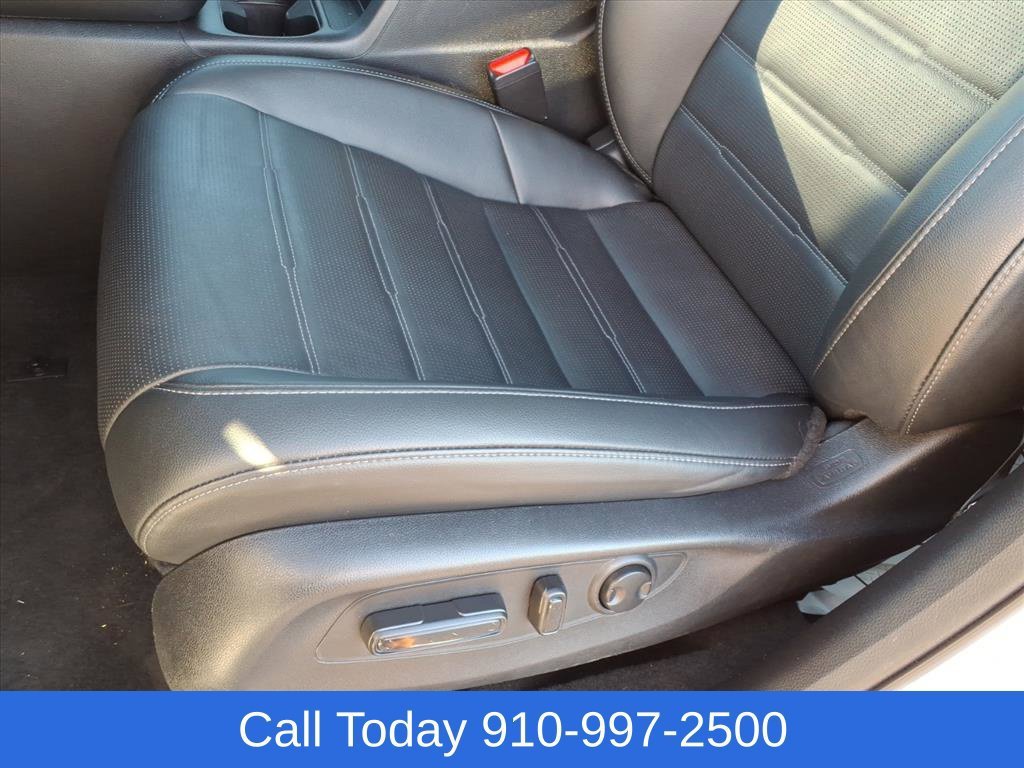 Used 2025 Gray Honda EX-L image 10