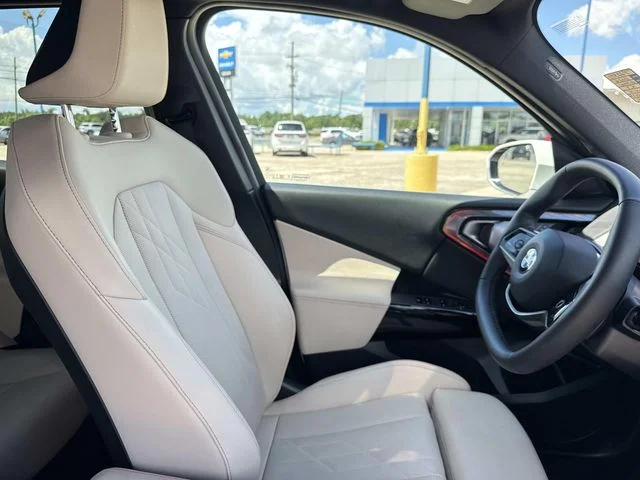 Used 2026 White BMW 30 xDrive image 22