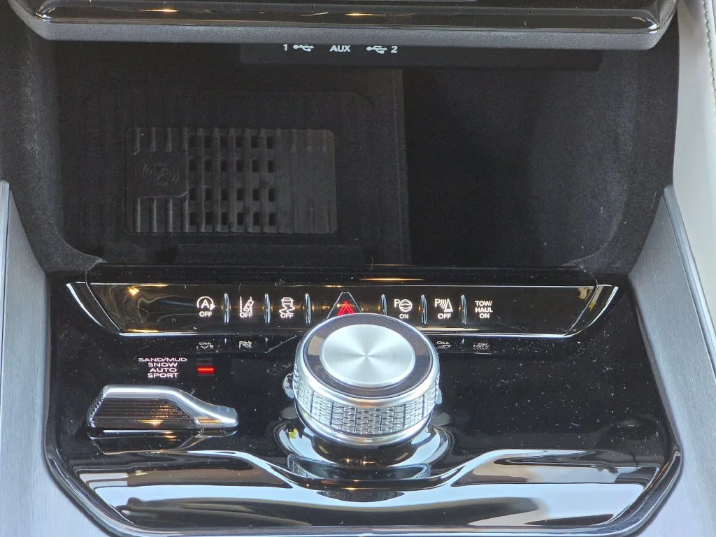 New 2026 White Jeep  image 33