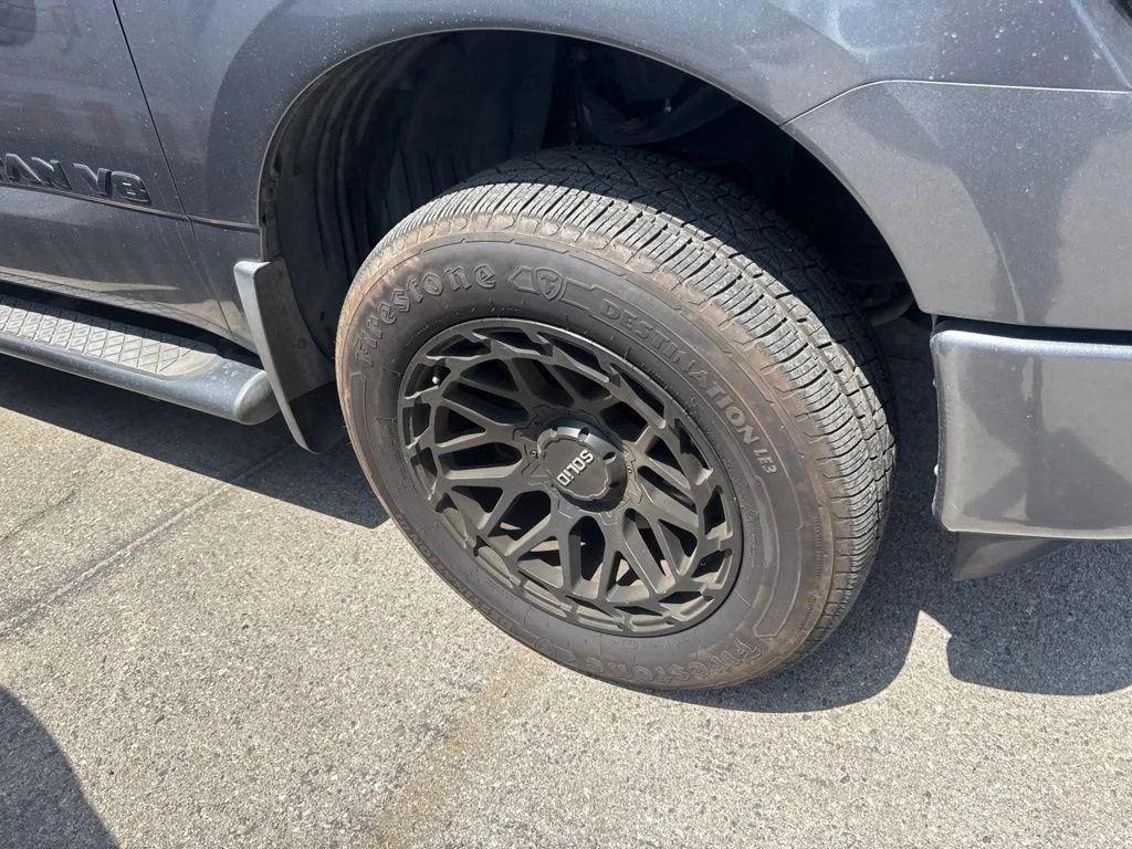 Used 2019 Gray Nissan SV image 3