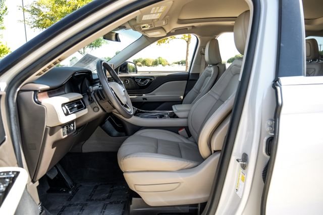 2023 Lincoln Aviator 4