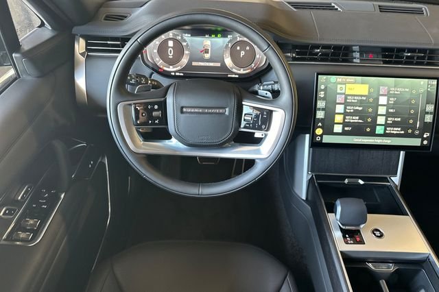 New 2026 Santorini Black Land Rover SE image 13