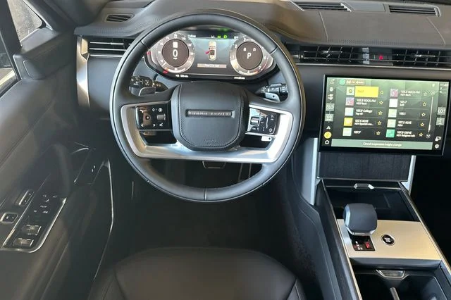 New 2026 Santorini Black Land Rover SE image 13