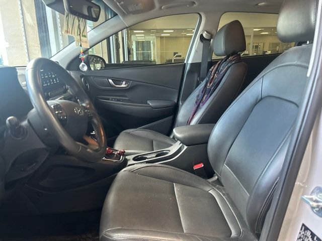 Certified Used 2022 Silver Hyundai Limited image 5