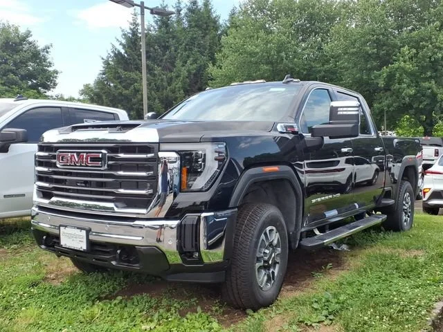 New 2026 Onyx Black GMC SLT image 3
