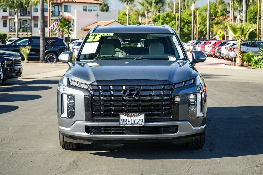 Used 2025 Gray Hyundai SEL image 2