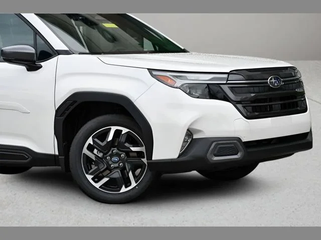 New 2026 CRYSTAL WHITE PEARL Subaru Limited image 10