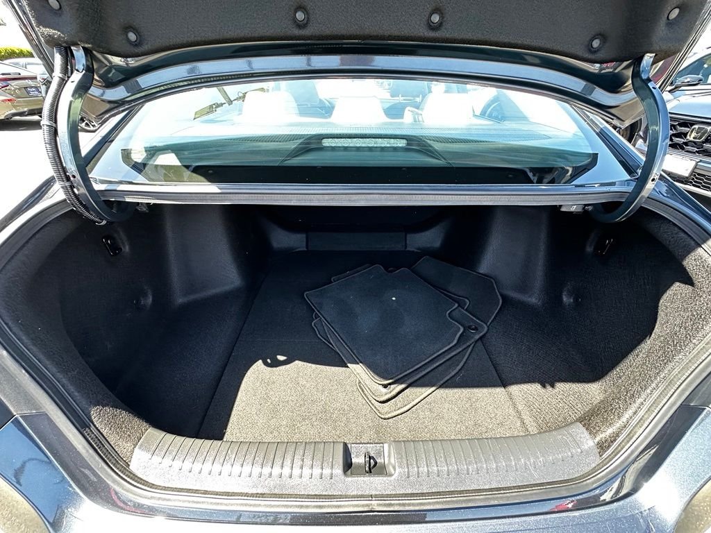 Used 2024  Honda LX image 8
