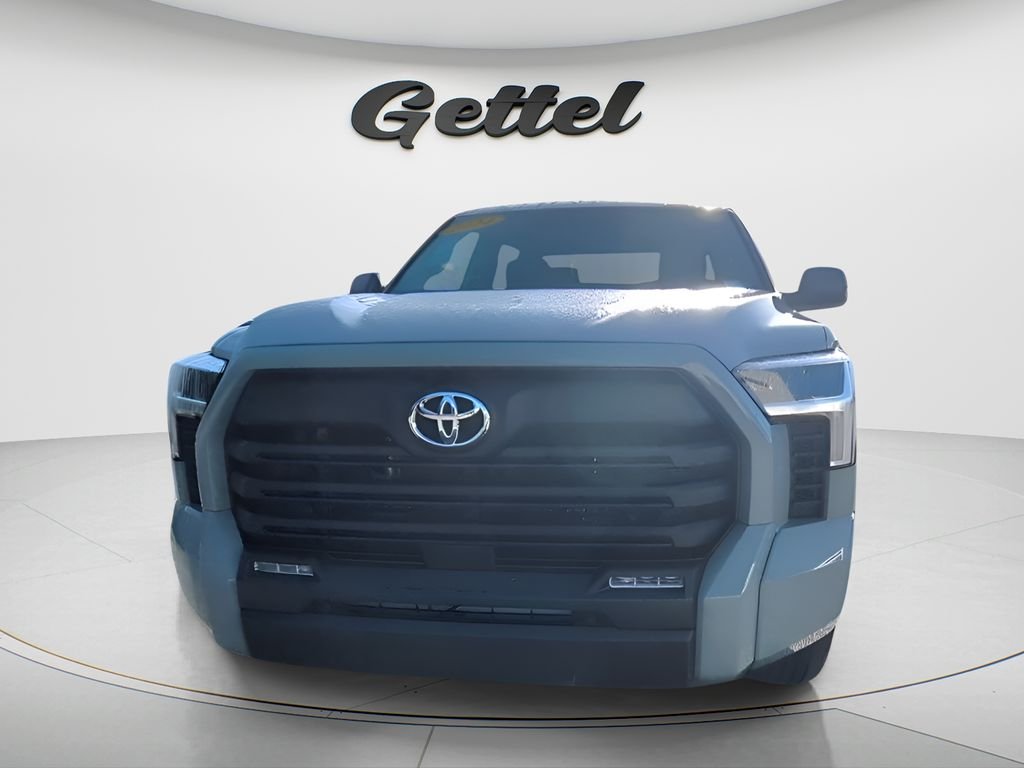 Used 2024  Toyota SR5 image 3