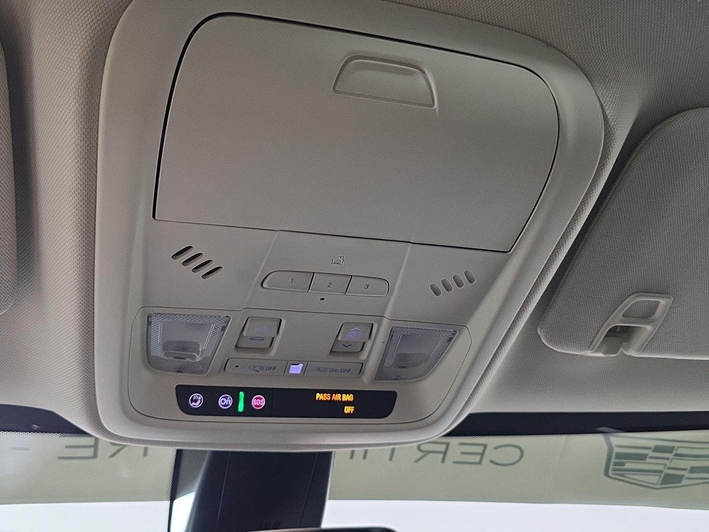 Used 2019 Crystal White Tricoat Cadillac Luxury AWD image 28