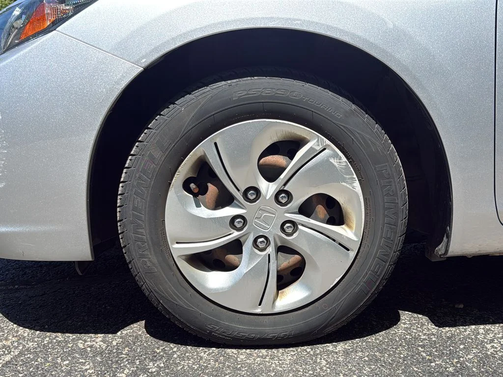 Used 2015  Honda LX image 9