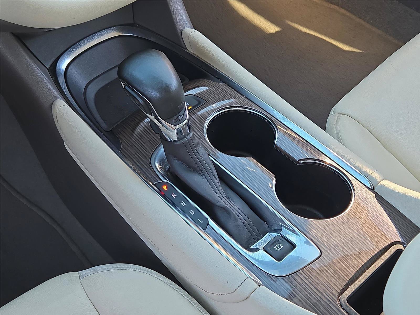 Used 2024 Mineral Gray Metallic Chevrolet LT image 26