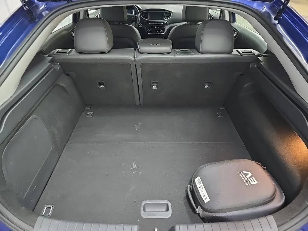Used 2019 Intense Blue Hyundai Limited image 12