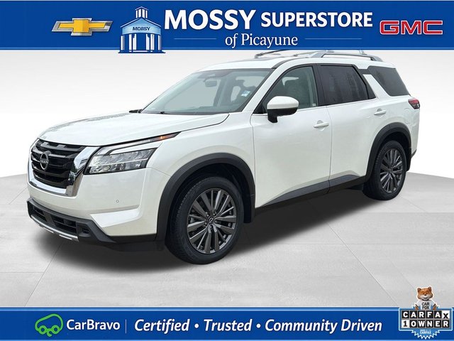 2024 Nissan Pathfinder SL