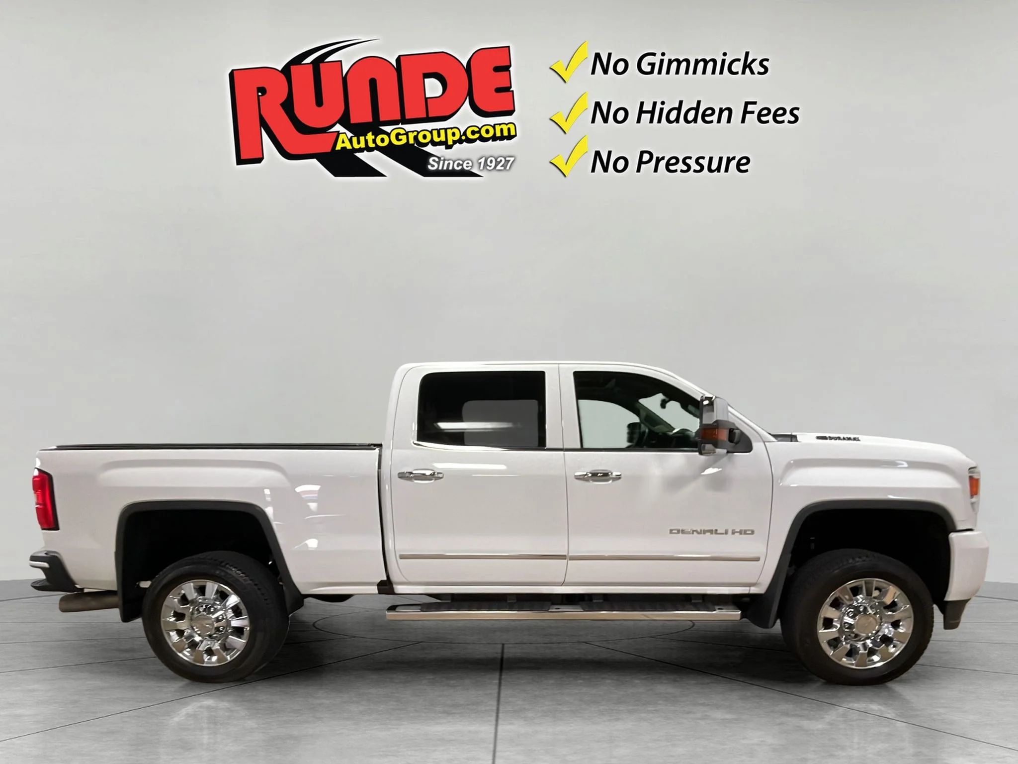 Used 2019 Summit White GMC Denali image 7