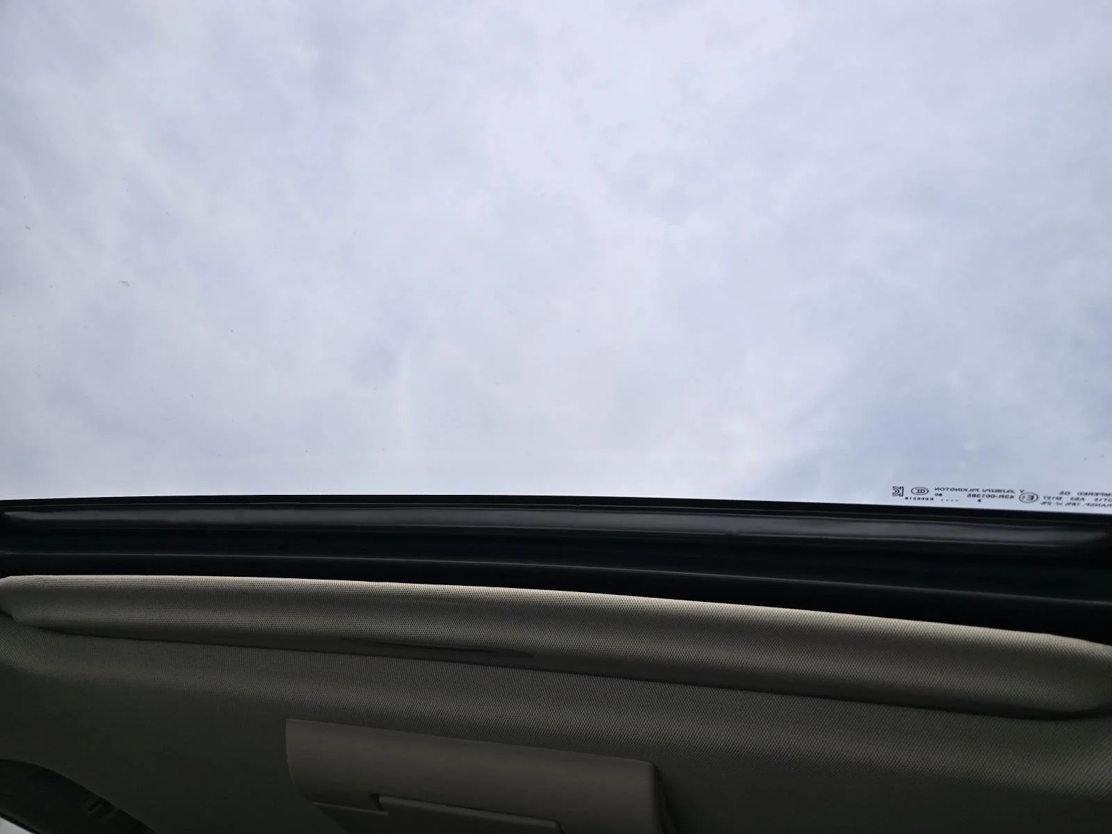 Used 2019 Iridescent Pearl Tricoat Chevrolet Premier image 18