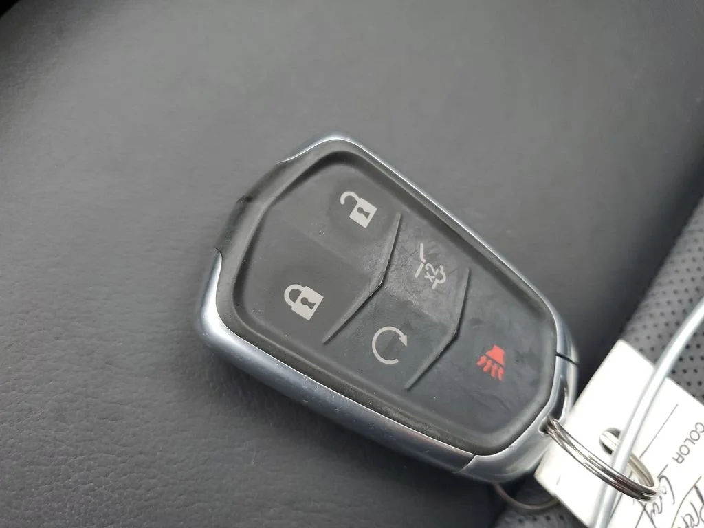 Used 2020 SATIN STEEL METALLIC Cadillac AWD Premium Luxury image 28