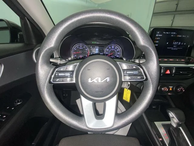 Used 2023 Black Kia LXS image 14