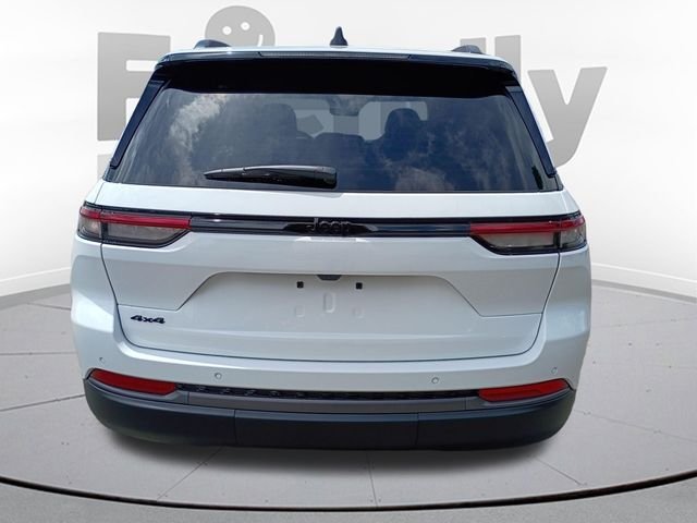 New 2026 Bright White Clear-Coat Exterior Paint Jeep Altitude image 6