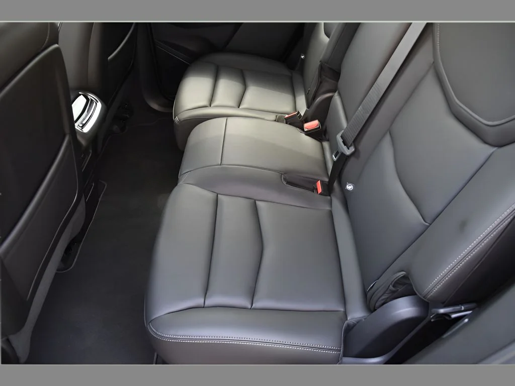 2025 Cadillac XT6 Luxury - Photo 14