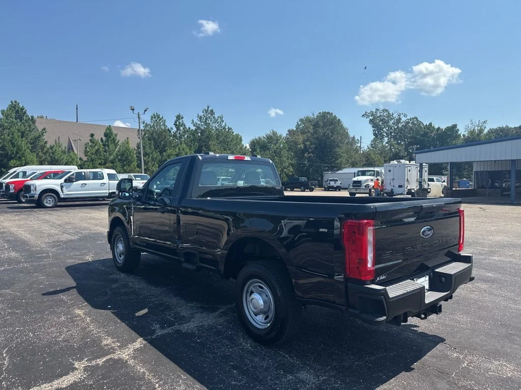 2026 Ford F-350 Super Duty XL - Photo 12