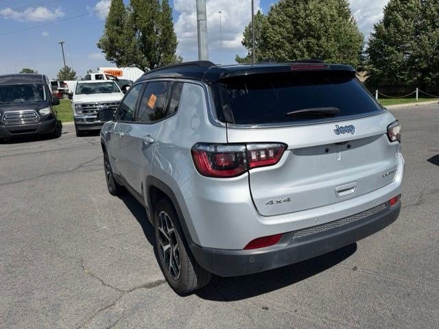 Used 2025 Silver Zynith Jeep Limited image 8