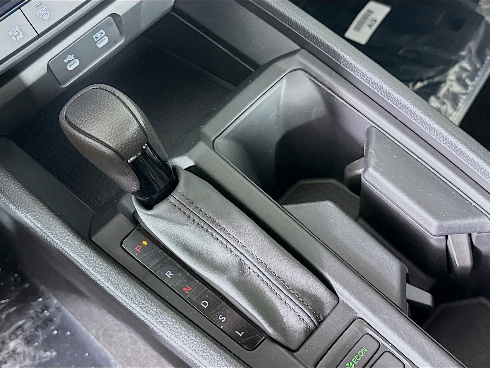 2025 Honda Accord SE - Photo 11