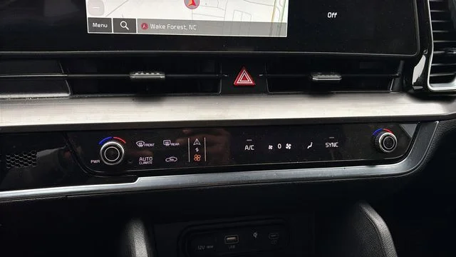 Used 2025 White Kia EX image 29