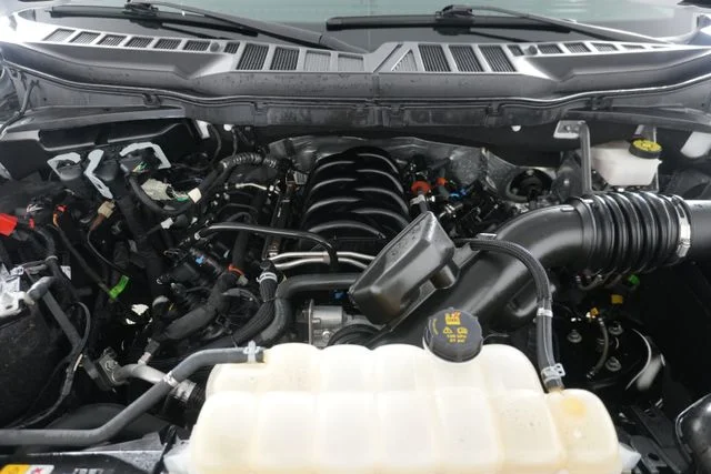 Certified Used 2024 Oxford White Ford XL image 33