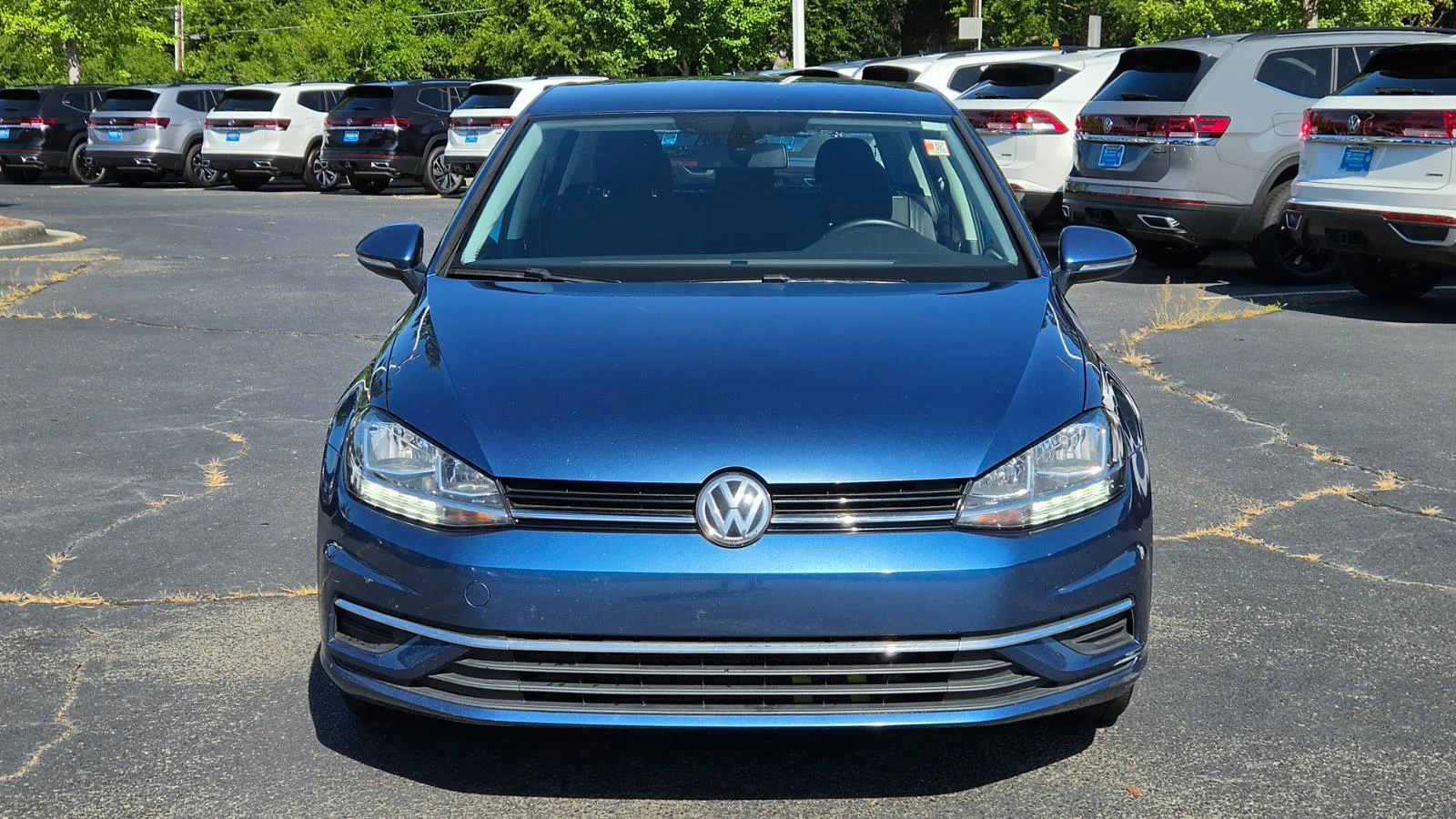 Used 2019 Silk Blue Metallic Volkswagen S image 10