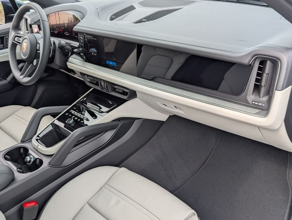 2026 Porsche Cayenne Base - Photo 13