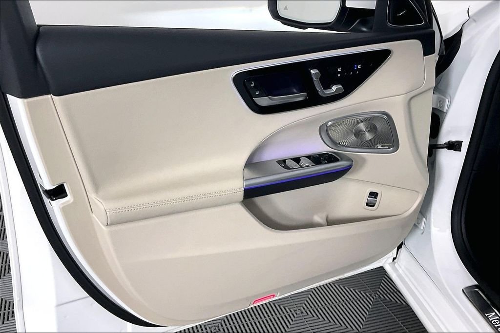 2026 Mercedes-Benz C-Class Sedan C 300 - Photo 15