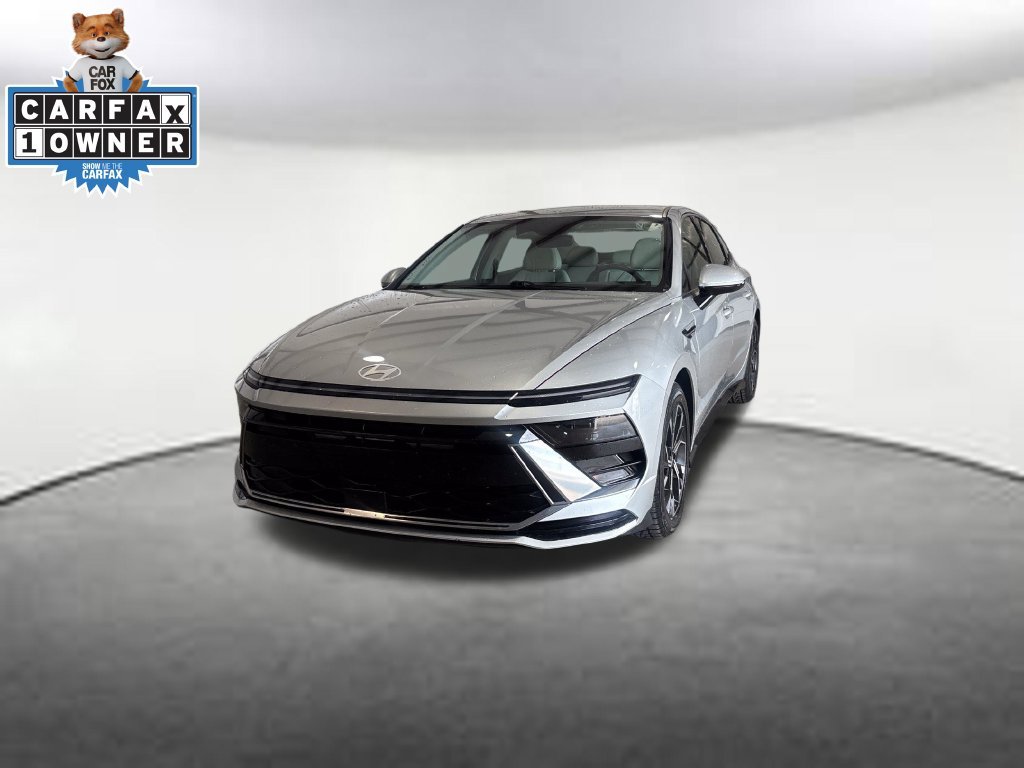 Certified Used 2025 Silver Hyundai SEL image 1