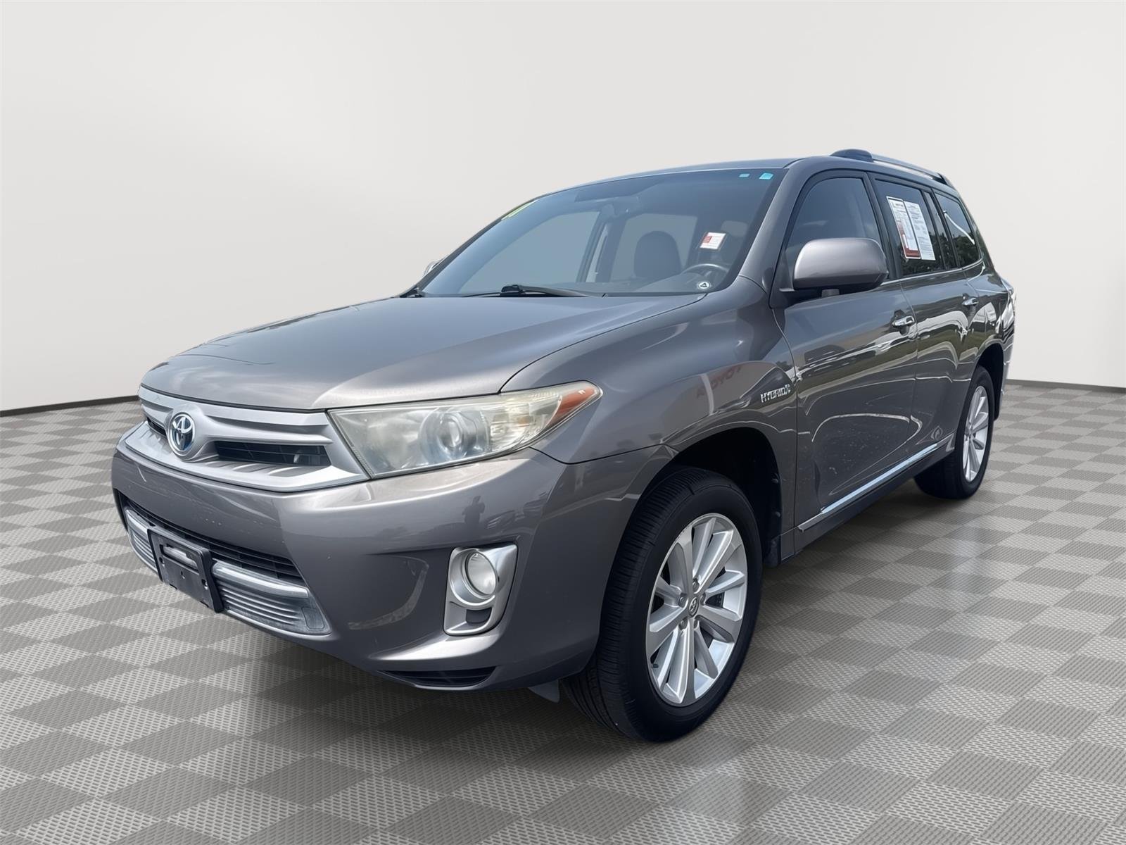 Used 2011 Predawn Gray Mica Toyota Limited image 10