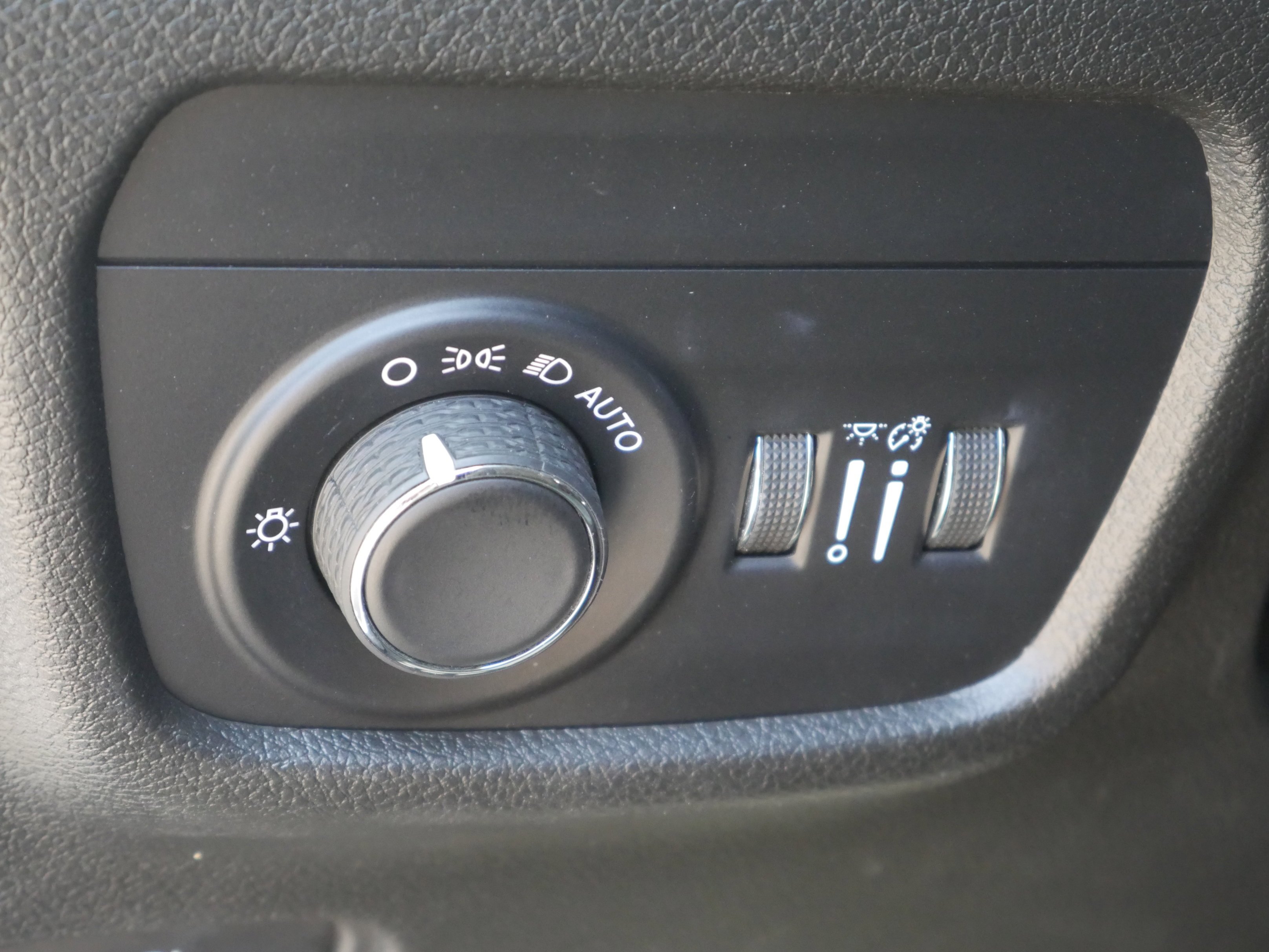 Used 2023 Bright White Clearcoat Jeep Laredo image 6