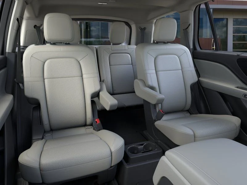 New 2026 Pristine White Metallic Tri-Coat Lincoln Reserve® image 11