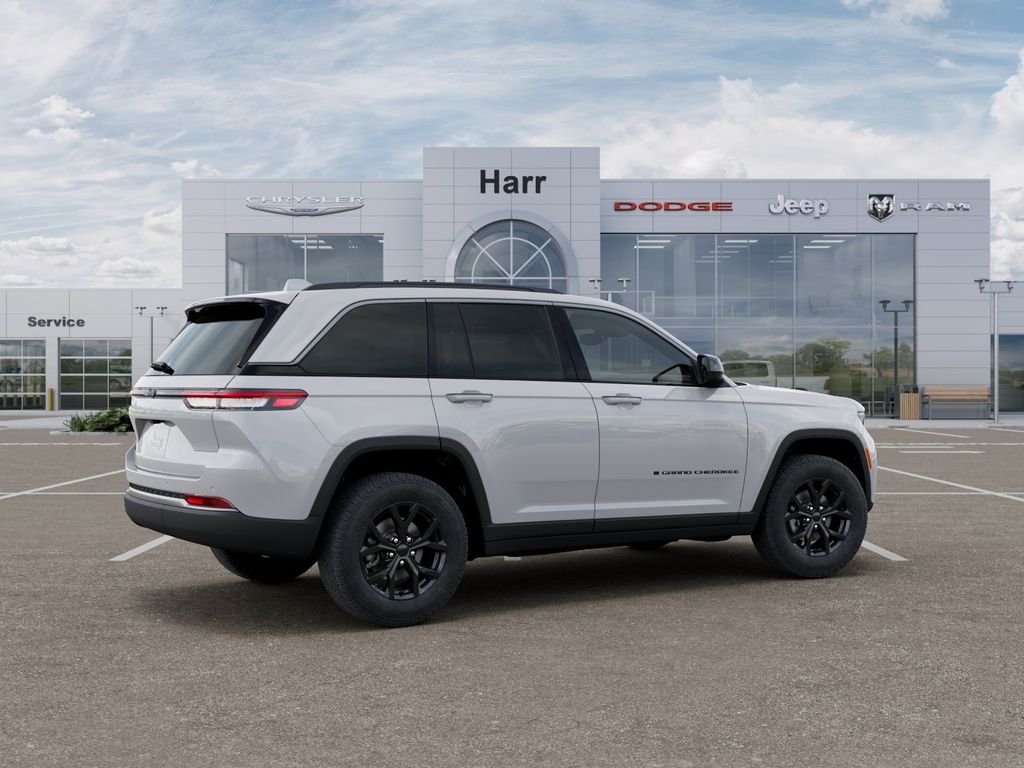 New 2026 Bright White Clear-Coat Exterior Paint Jeep Altitude image 4